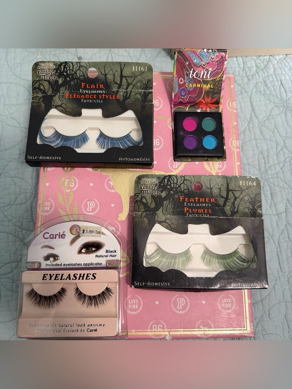 Eyelashes pack and brow/eye paint